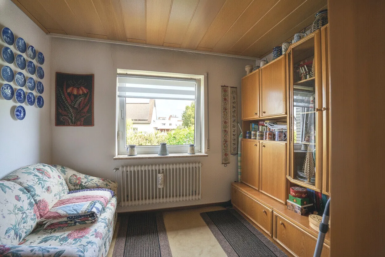 Solides Einfamilienhaus mit Wintergarten, Keller und Garage in ruhiger und zentraler Lage