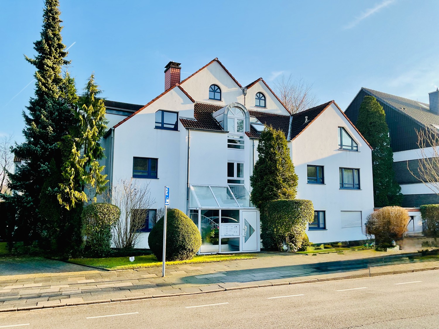 Außergewöhnliche Maisonettewohnung mit offener Galerie, Kamin und schöner Dachterrasse in Uhlenhorstnähe