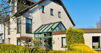 von_poll_real_estate_property_25088005_image_1