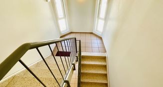 von_poll_real_estate_property_25088012_image_2