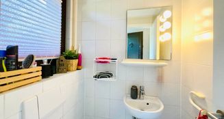 von_poll_real_estate_property_25088013_image_4