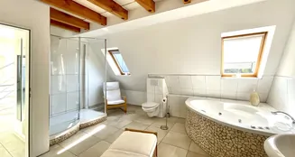 von_poll_real_estate_property_25088018_image_18