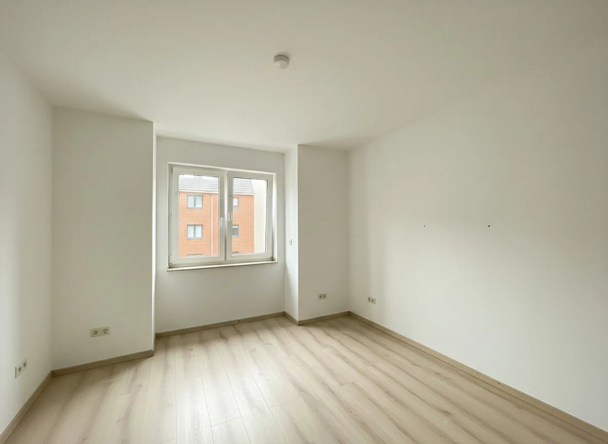 Kinder-/Arbeitszimmer