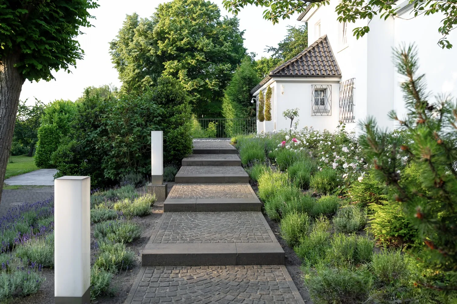 Ihre neue Firmenresidenz: Repräsentative Altbauvilla in Mülheim-Speldorf