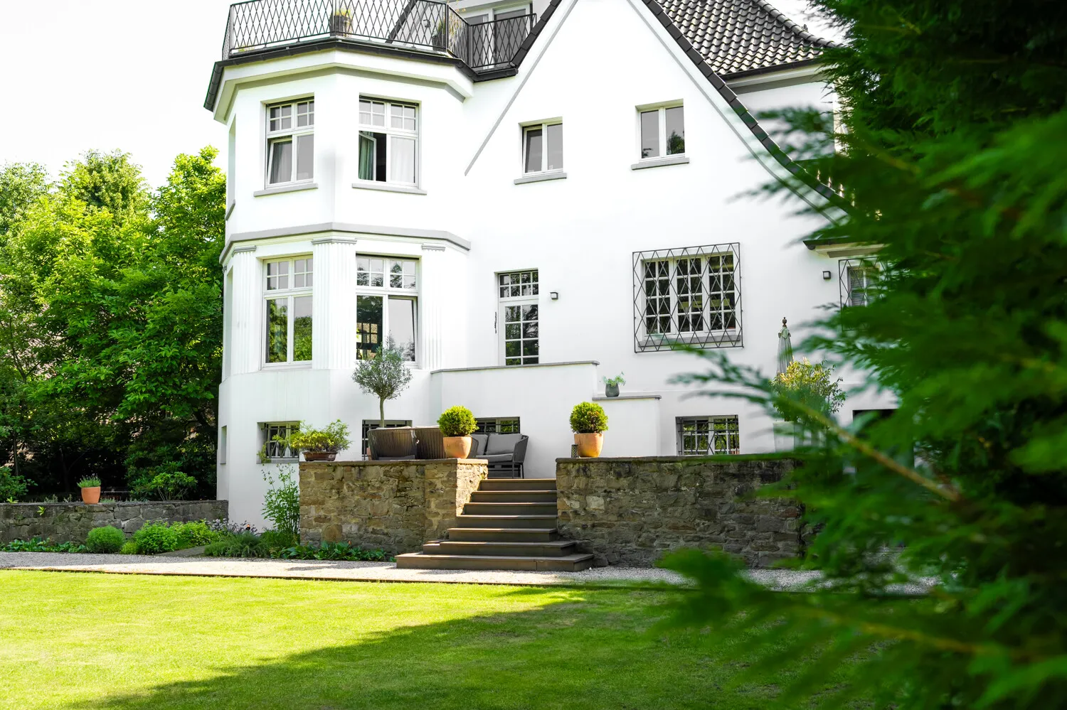 Ihre neue Firmenresidenz: Repräsentative Altbauvilla in Mülheim-Speldorf