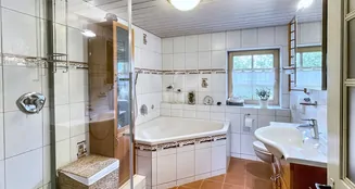 von_poll_real_estate_property_25062031_image_12