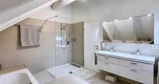 von_poll_real_estate_property_25062038_image_12