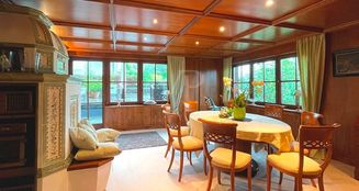 von_poll_real_estate_property_24062022_image_4