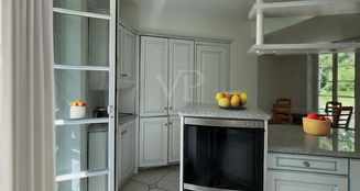 von_poll_real_estate_property_24062013_image_10