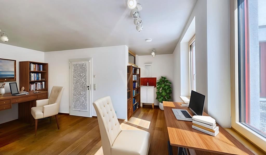Büro 1