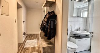 von_poll_real_estate_property_25062002_image_1