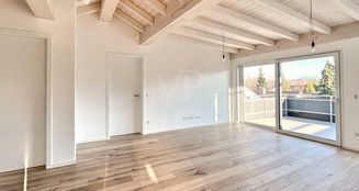 von_poll_real_estate_property_25062010_image_3