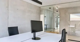 von_poll_real_estate_property_25062013_image_13