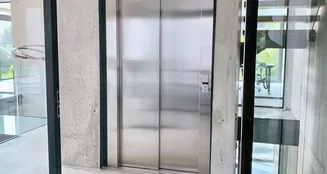 von_poll_real_estate_property_25062013_image_1