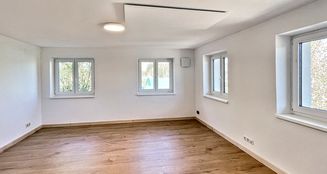 von_poll_real_estate_property_25062012_image_14