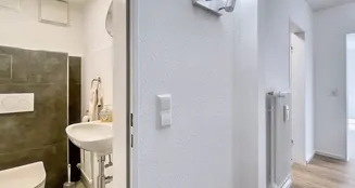 von_poll_real_estate_property_25062019_image_7