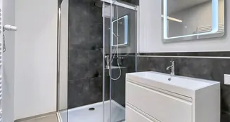 von_poll_real_estate_property_25062019_image_6