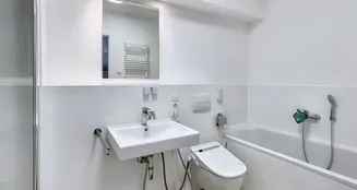 von_poll_real_estate_property_25062022_image_7