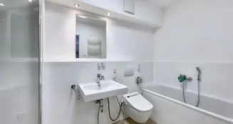 von_poll_real_estate_property_25062022_image_7