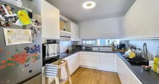 von_poll_real_estate_property_25062022_image_2