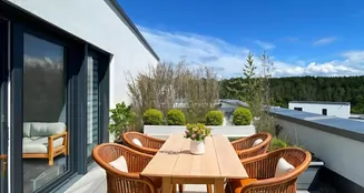 von_poll_real_estate_property_25062022_image_11