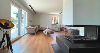 von_poll_real_estate_property_25062016_image_3
