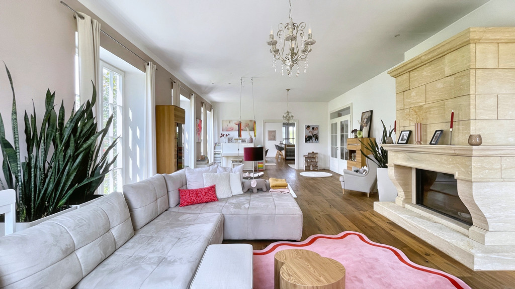 großes Wohnzimmer