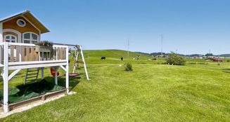 von_poll_real_estate_property_25062017_image_18