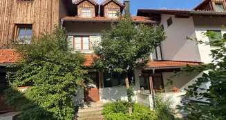 von_poll_real_estate_property_25062027_image_0