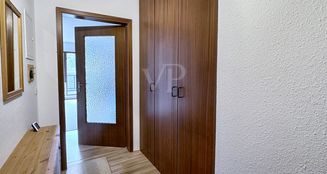 von_poll_real_estate_property_25062023_image_1