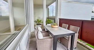 von_poll_real_estate_property_25062026_image_5