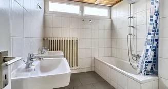 von_poll_real_estate_property_25062026_image_9