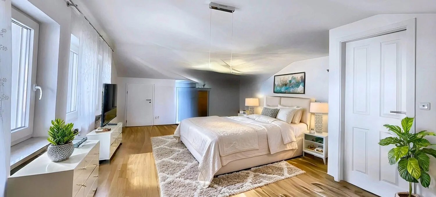 Dachgeschoss Zimmer 1