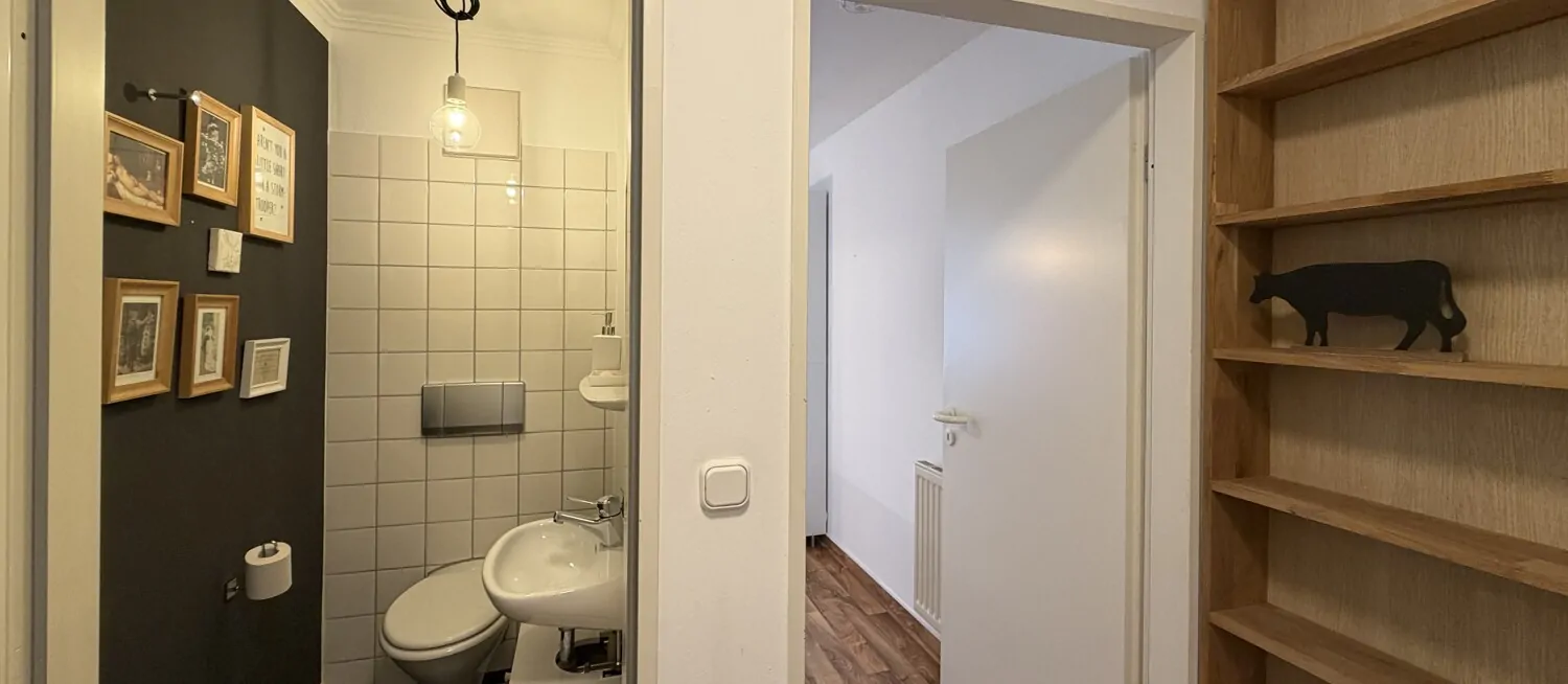 Diele mit Gäste WC