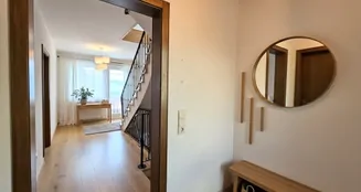 von_poll_real_estate_property_25062045_image_2