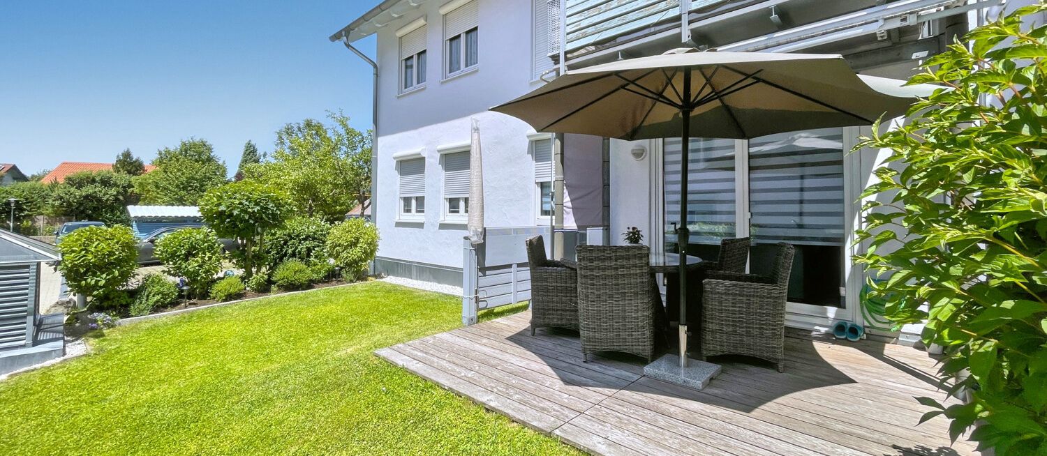 Terrasse mit Garten