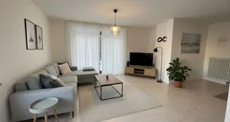 von_poll_real_estate_property_25062047_image_16