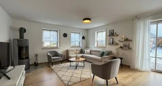 von_poll_real_estate_property_25062040_image_0