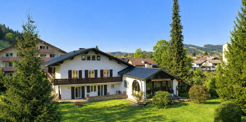 von Poll Immobilien GmbH