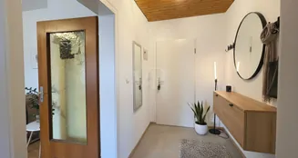 von_poll_real_estate_property_26062006_image_12