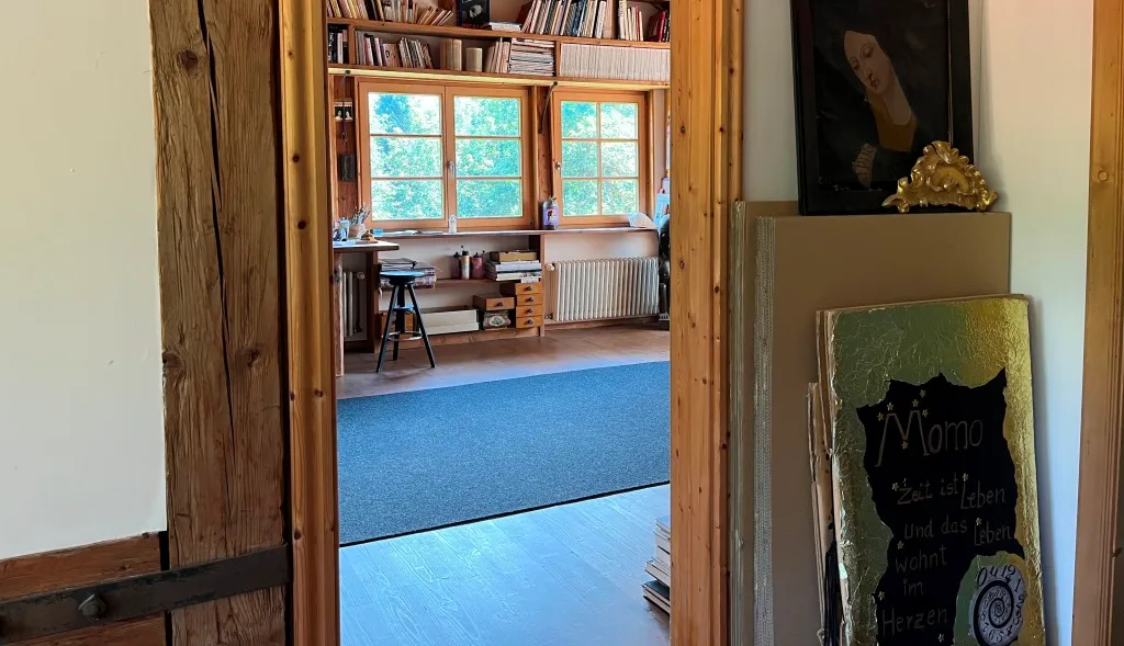 Atelier und Bibliothek