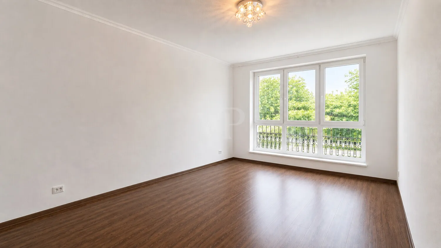AI MODIFIED Zimmer 2 mit KI geleert