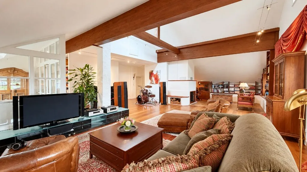 Loft im Dachgeschoss