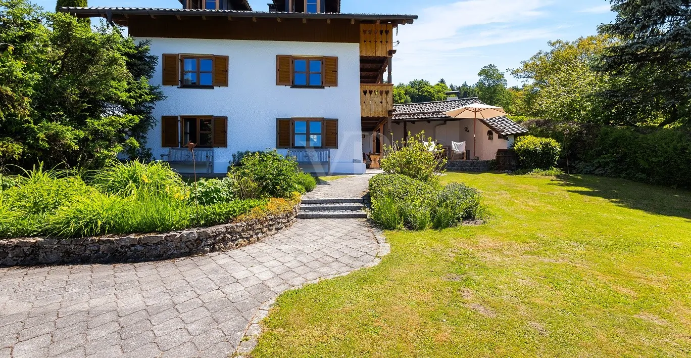 Traumhafter Ausblick und Ruhe gesucht? Könnte passen!