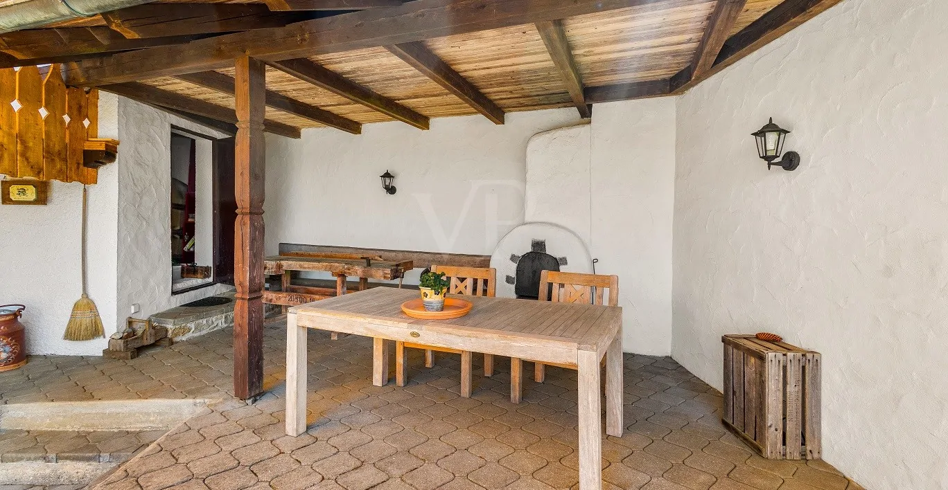 Traumhafter Ausblick und Ruhe gesucht? Könnte passen!