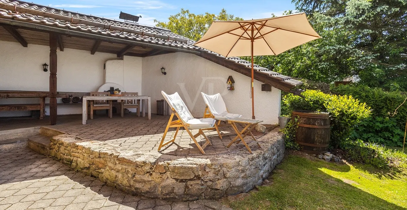 Traumhafter Ausblick und Ruhe gesucht? Könnte passen!