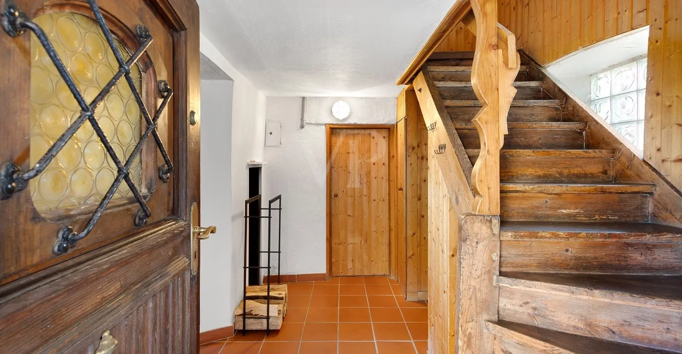 Traumhafter Ausblick und Ruhe gesucht? Könnte passen!