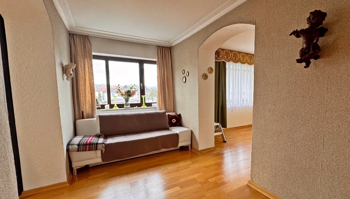 Wohn- und Geschäftshaus in zentraler Lage ** ca. 930 € / m² Wohn-/Gewerbe-/Nutzfläche