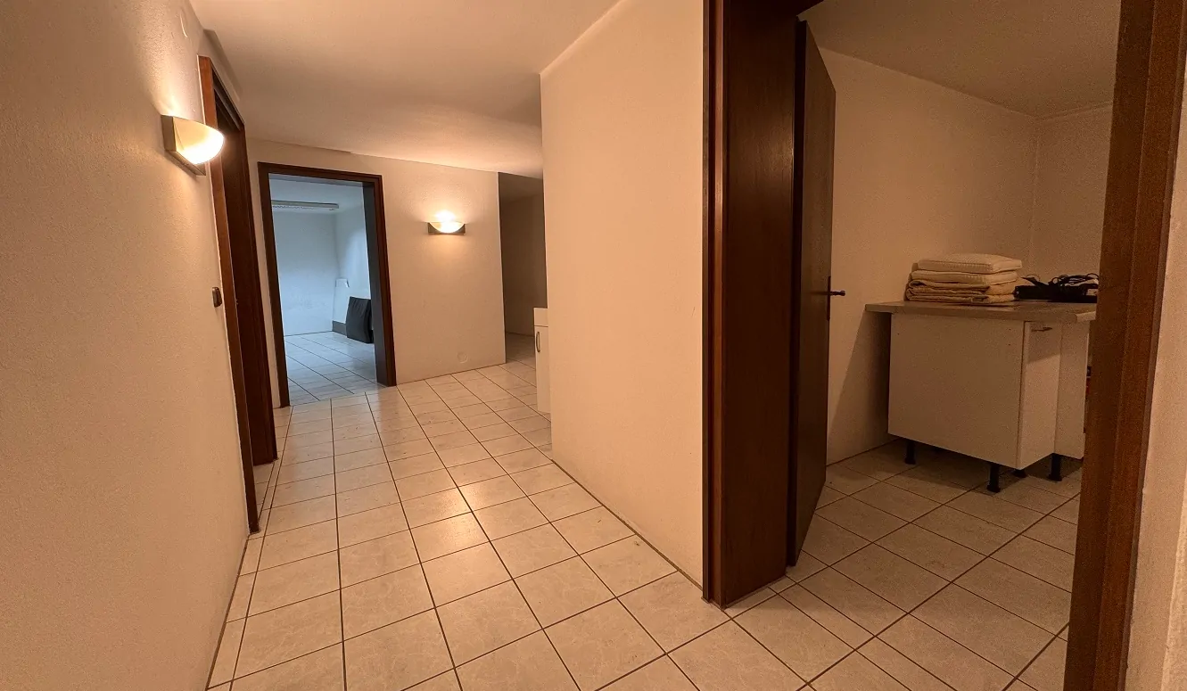 Wohn- und Geschäftshaus in zentraler Lage ** ca. 930 € / m² Wohn-/Gewerbe-/Nutzfläche