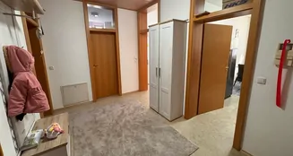 von_poll_real_estate_property_25129007_image_1